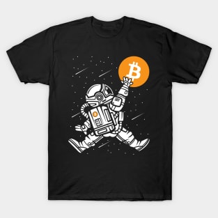 Astronaut BitCoin BTC To The Moon Crypto Token Cryptocurrency Wallet Birthday Gift For Men Women Kids T-Shirt